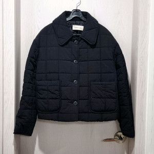 LONDON LACE 런던레이스의 블랙 퀼팅 자켓 이미지