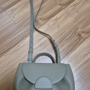 폴렌느 누메로앙 크로스백 (가격내림)