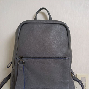 만다리나덕 가죽 백팩 회색