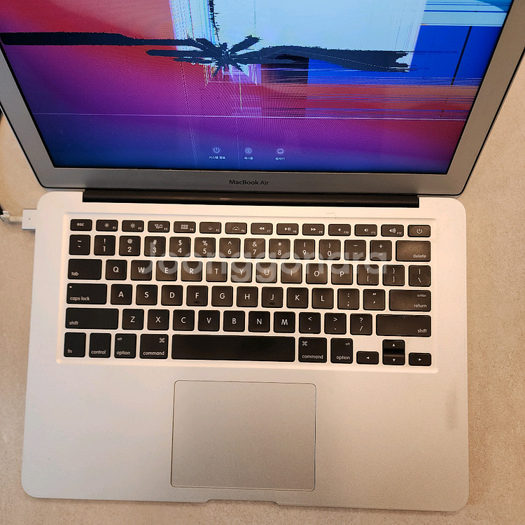 택포)맥북에어 A1466 부품용팝니다.--1