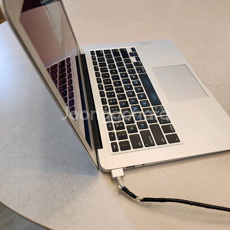 택포)맥북에어 A1466 부품용팝니다.--5