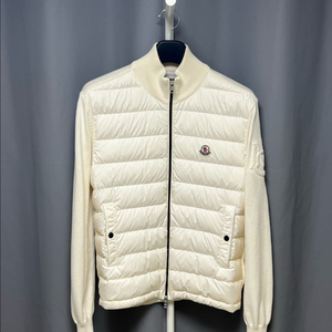 [정품] 새상품급 24FW / M 몽클레어 니트패딩 아이보리