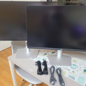 델 DELL 27인치 QHD 울트라샤프 U2722D 1대 미사용/신품동일