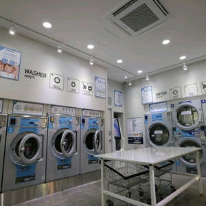 일렉트로룩스 2019년 설치 9대 셀프빨래방 코인세탁소 코인빨래방 세탁기 건조기 업소용 대형 산업용 판매합니