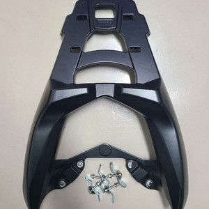 새상품급 엔맥스 탑박스 리다이 브라켓 팝니다.