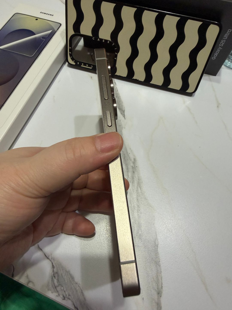 갤럭시 S25 울트라 256 티타늄그레이 (갤25U)--2