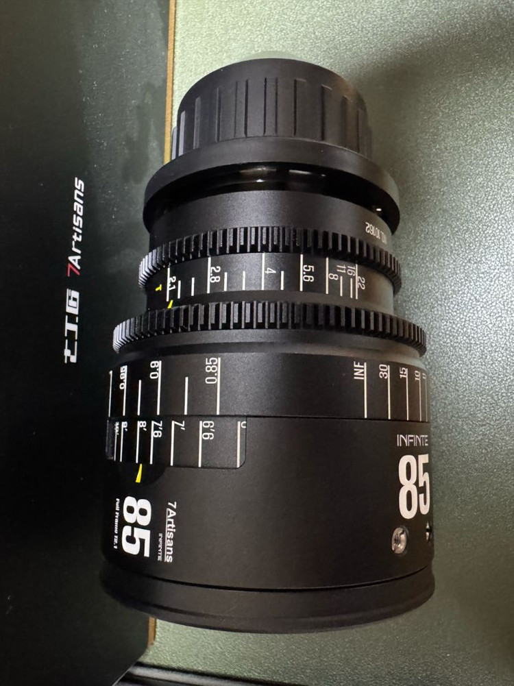 7artisans infinite 85mm 시네렌즈 이미지