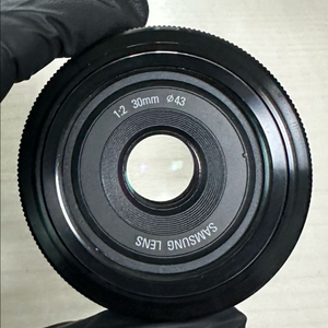 삼성 NX 30mm F2 단렌즈