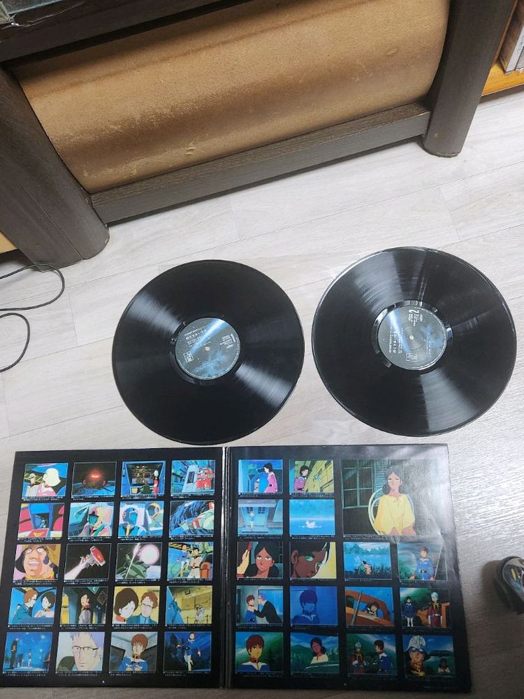 건담LP 레코드 기동전사 건담 III: 만남의 우주(III )의 오리지널 사운드트랙 판매합니다--2