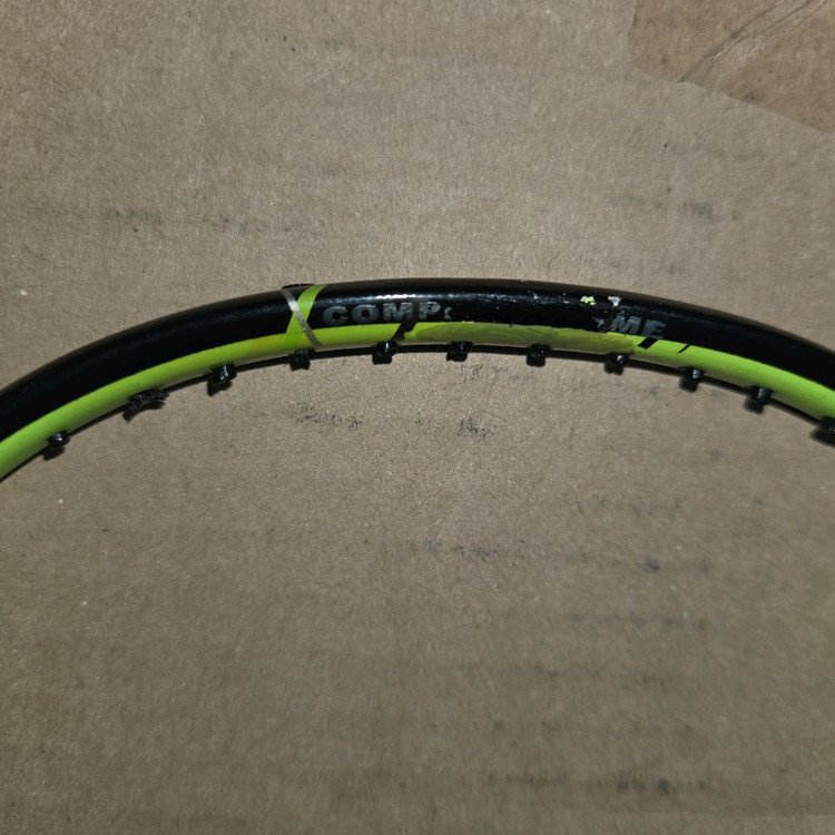 배드민턴 라켓 팝니다--5