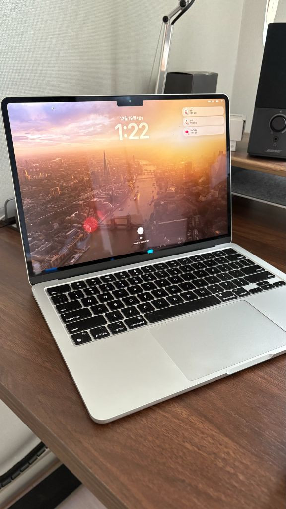 맥북에어 m2 기본형 효율94 256g--1