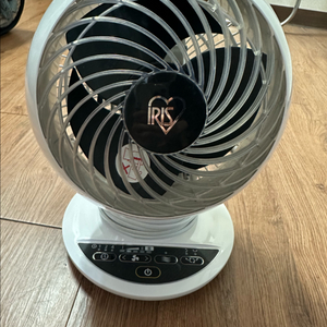 IRIS 탁상용 에어서큘레이터 팝니다