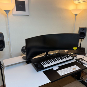 제네렉 8330a 1조 + glm 킷 + 제네렉 전용 스탠드 일괄