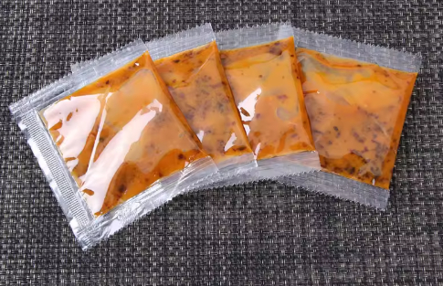 액상삼면포장기 이미지