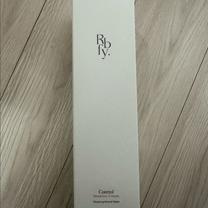 하준맘 리바이포유 컨트롤인텐시브크림 180ml 대용량 미개봉 새제품 이미지