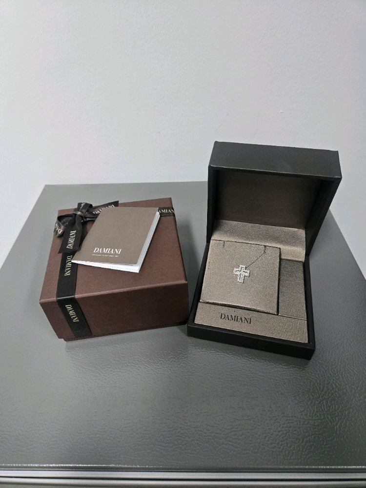 다미아니 벨에포크 목걸이 스몰 S 이미지