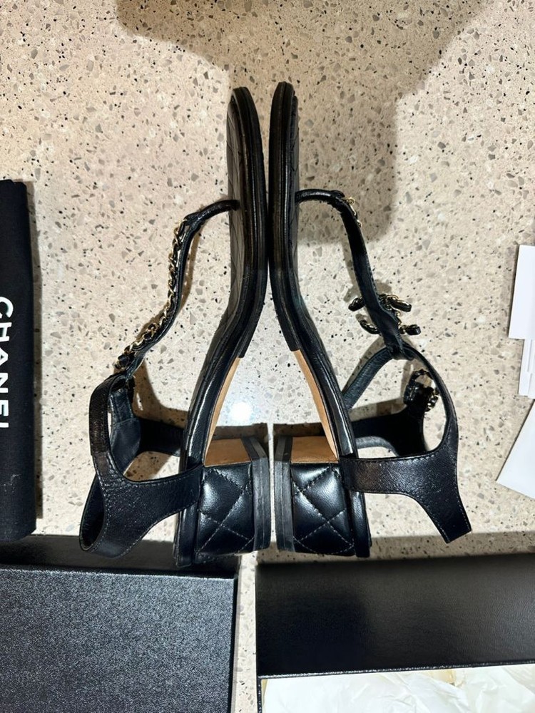 [37]샤넬 체인 장식 플립플랍 샌들--3