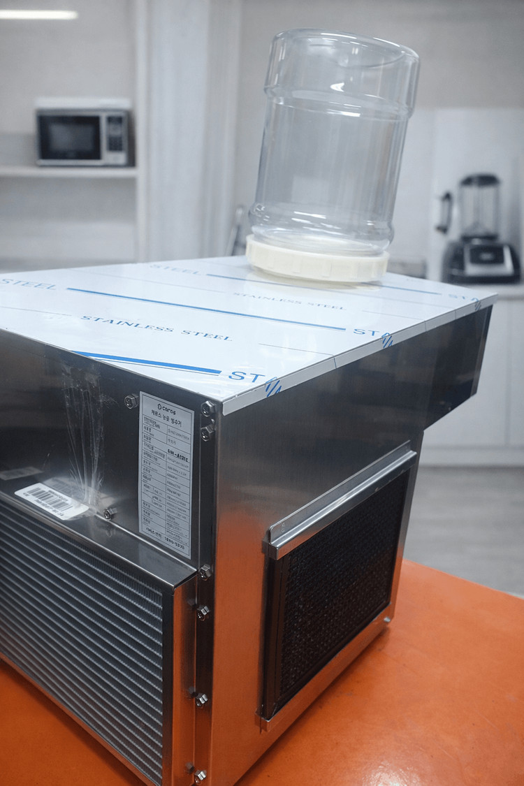 캐로스 눈꽃 빙수기 CIM-A137C 업소용 제빙기--1