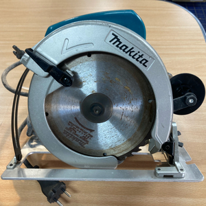 마끼다 5740NB 7인치 원형톱