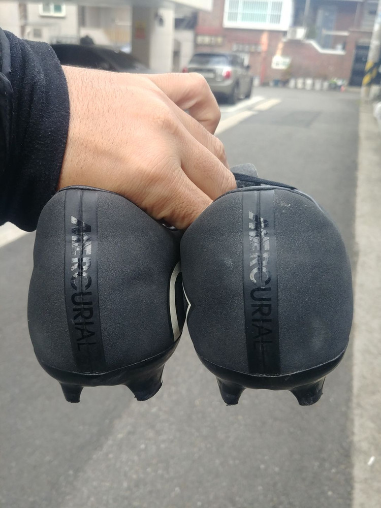 나이키 머큐리얼 베이퍼 11 hg 블랙 275m 이미지