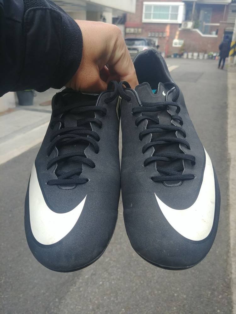 나이키 머큐리얼 베이퍼 11 hg 블랙 275m 이미지