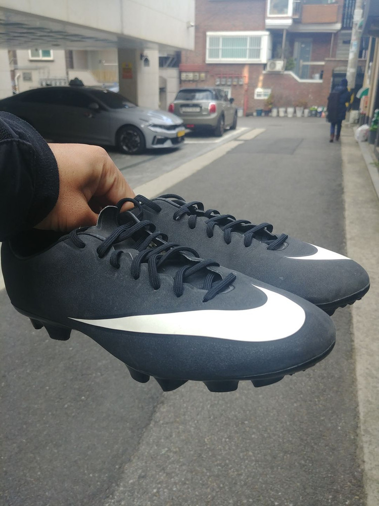 나이키 머큐리얼 베이퍼 11 hg 블랙 275m 이미지