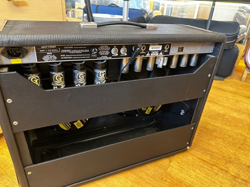 팬더 65 트윈리버브 진공관식 기타앰프 팝니다 이미지