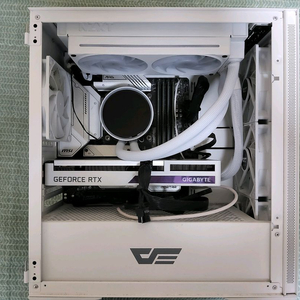 i5-12500 + rtx 3060 12GB 반본체 팝니다.