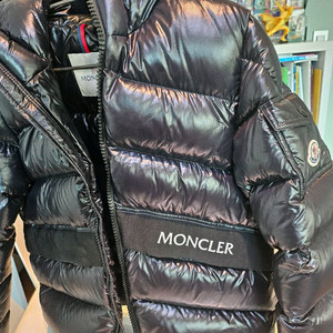 몽클레어키즈 블랙 패딩 14사이즈