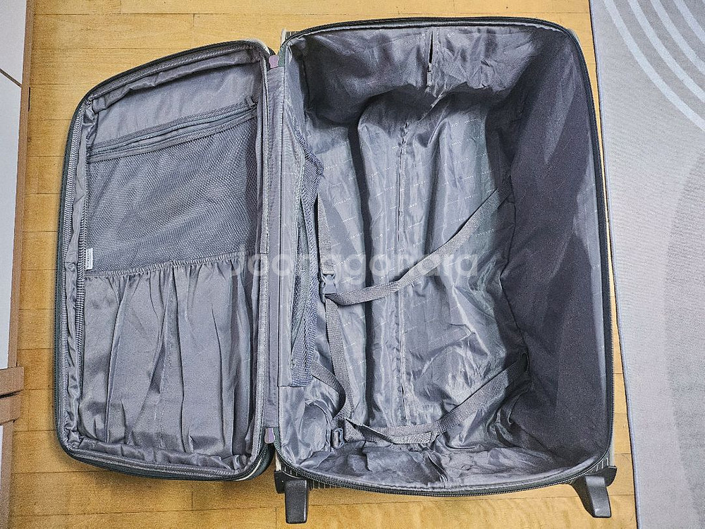 여행용캐리어 화물용가방 26인치 판매합니다--2