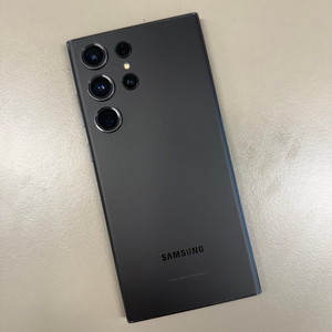 포르쉐)갤럭시S23울트라 블랙 256G 검수완료 정상작동 단말기 24년1월개통 35만원 판매해요