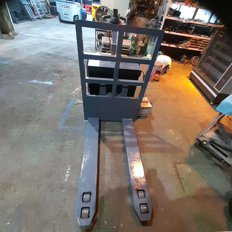 전동 파렛트트럭 2.5톤 수성 배터리 충전기--2