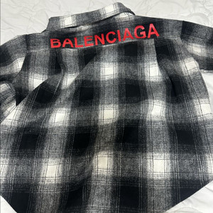 발렌시아가 체크 셔츠