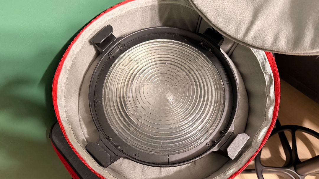 어퓨쳐 조명 (1200D pro,프레넬) 가격수정--2