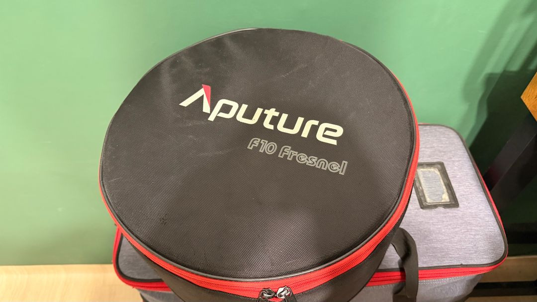 어퓨쳐 조명 (1200D pro,프레넬) 가격수정--1