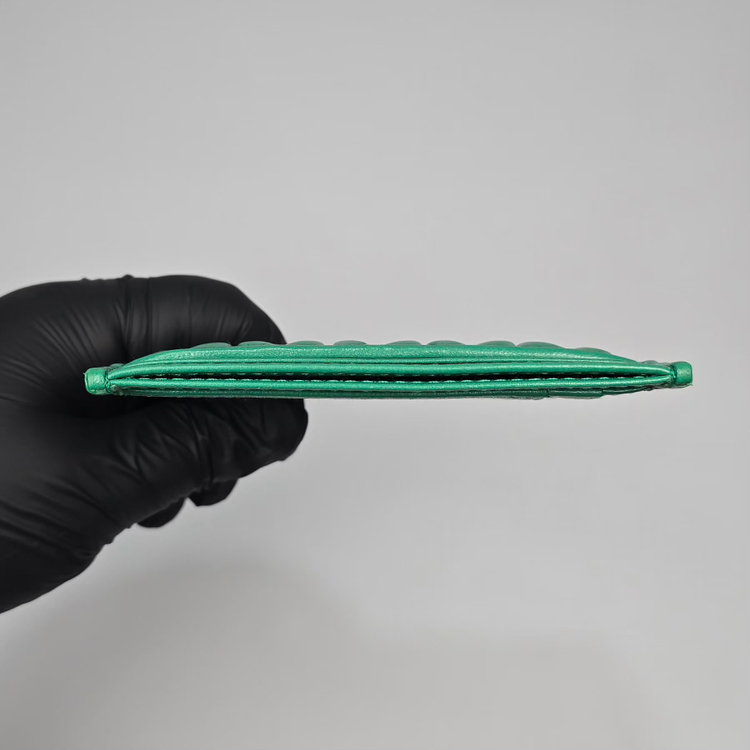 미우미우 마테라쎄 카드지갑 이미지