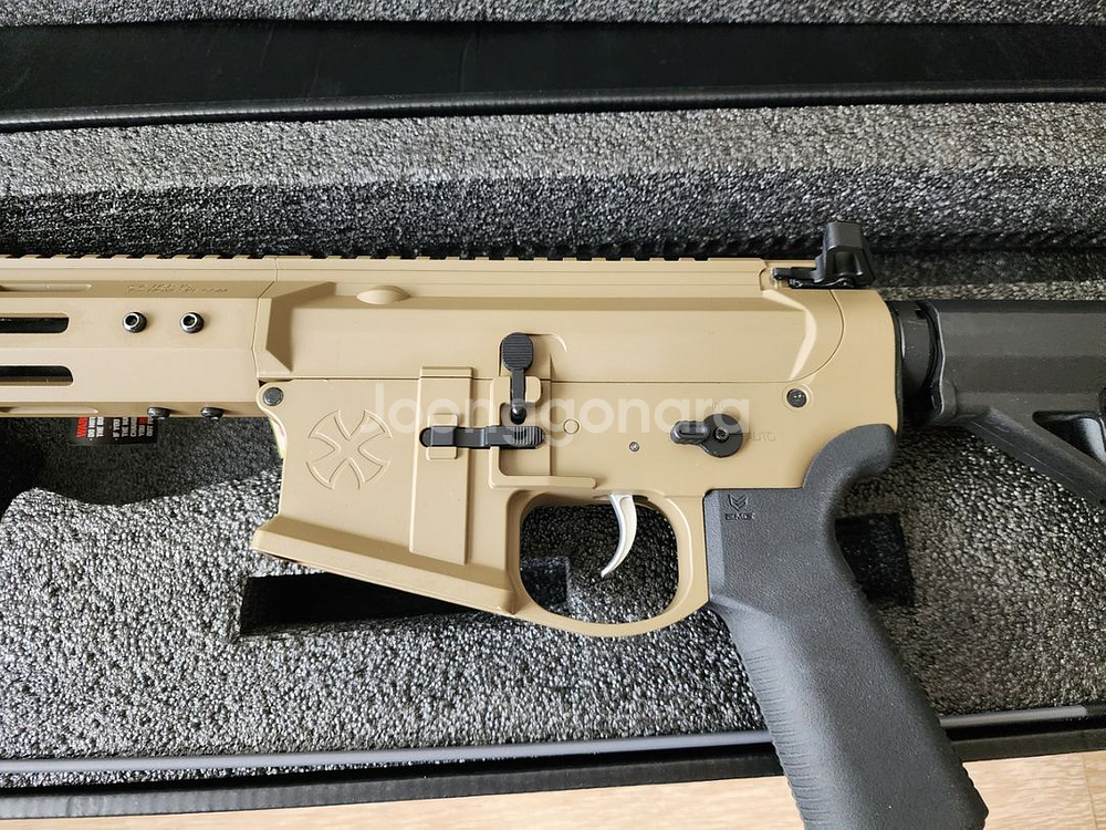 1번 NOVESKE 13.7인치GEN4 EBB--4