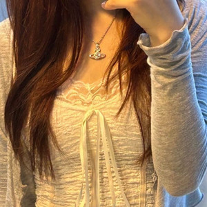 비비안웨스트우드 실버 목걸이