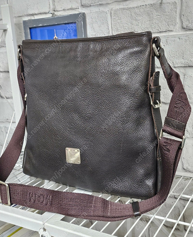 엠씨엠 MCM 엠보싱 남성 소가죽 메신저백 크로스백 숄더백 BC59 이미지