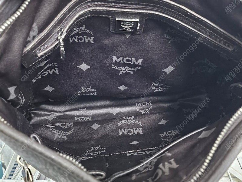 엠씨엠 MCM 엠보싱 남성 소가죽 메신저백 크로스백 숄더백 BC59 이미지