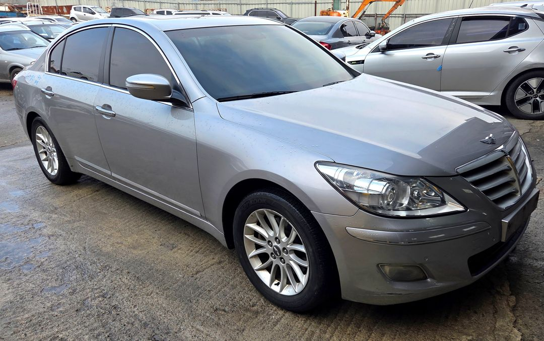 제네시스BH 폐차로 부품팝니다 은색 전기형 이미지