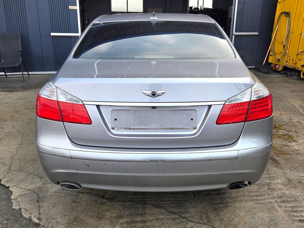 제네시스BH 폐차로 부품팝니다 은색 전기형 이미지