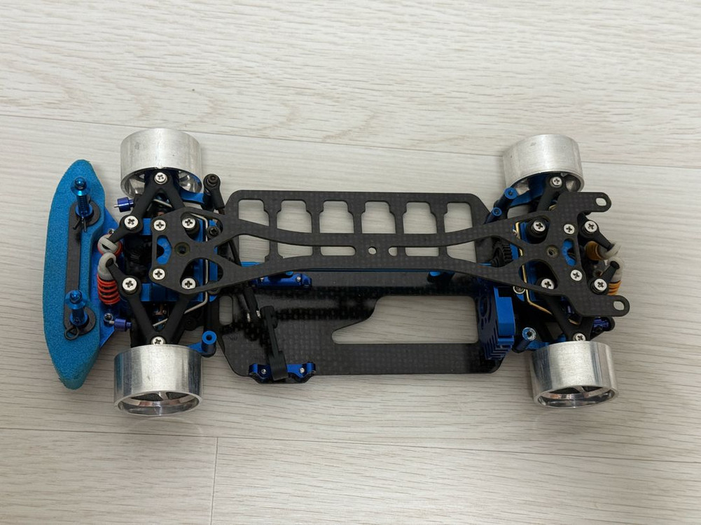 XRAY M18 1/18 마이크로 RC카 이미지