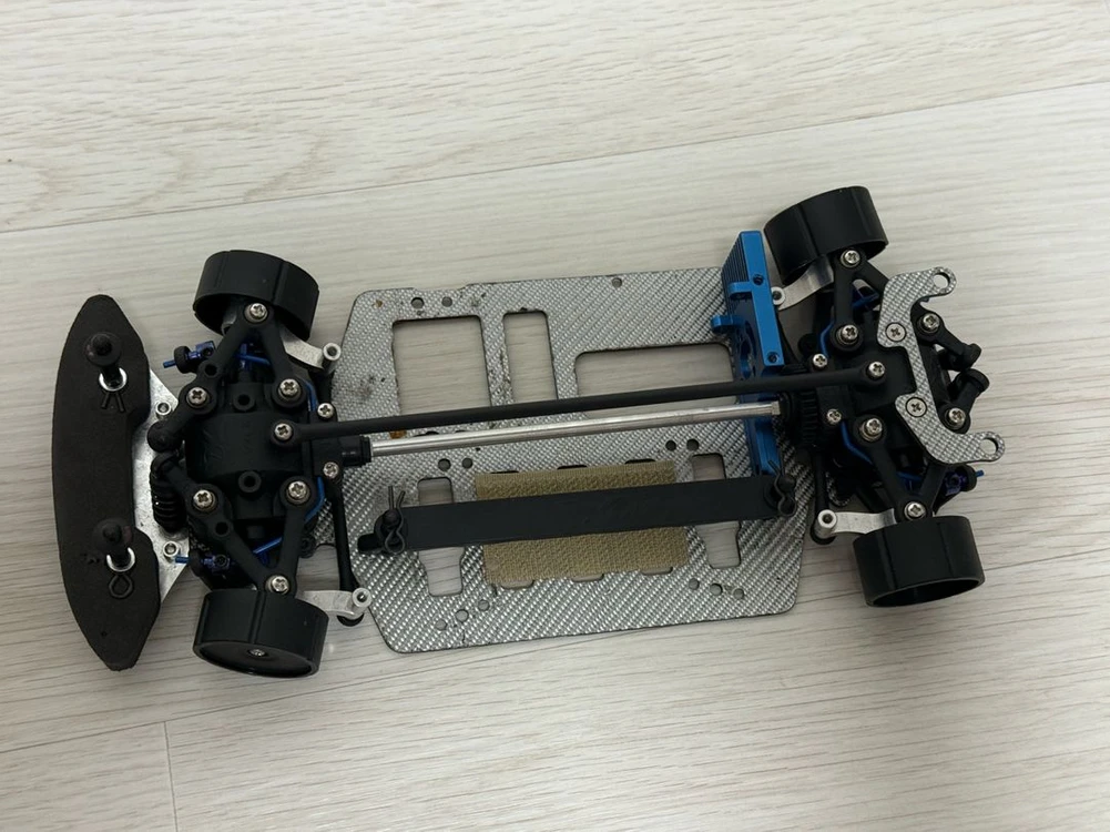XRAY M18 1/18 마이크로 RC카 이미지