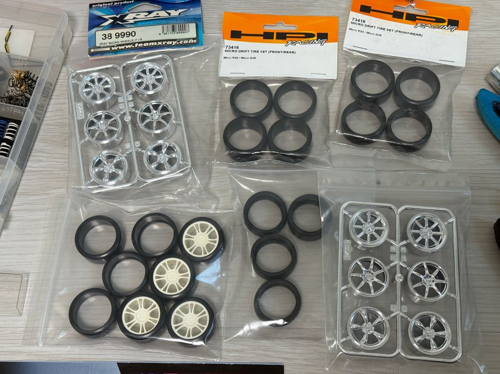 XRAY M18 1/18 마이크로 RC카 이미지