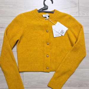 앤아더스토리즈 울니트 팝니다(가격다운!)