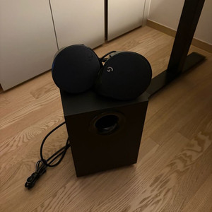 로지텍 G560 LIGHTSYNC 게이밍 스피커 이미지