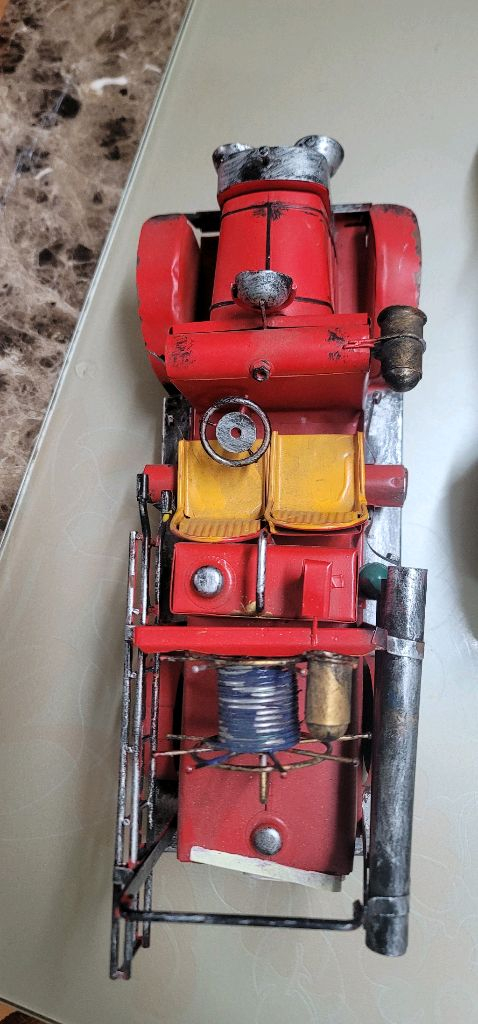 (새상품) 희귀 대형 빈티지 양철 소방차 및 트랙터 마지막 정리제품 설명:수집해온 물건들이 너무 많아져서 장식장 공 이미지