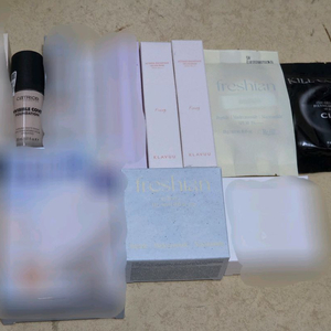 [새상품] 파운데이션,팩트,쿠션