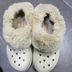 크록스 털슬리퍼240